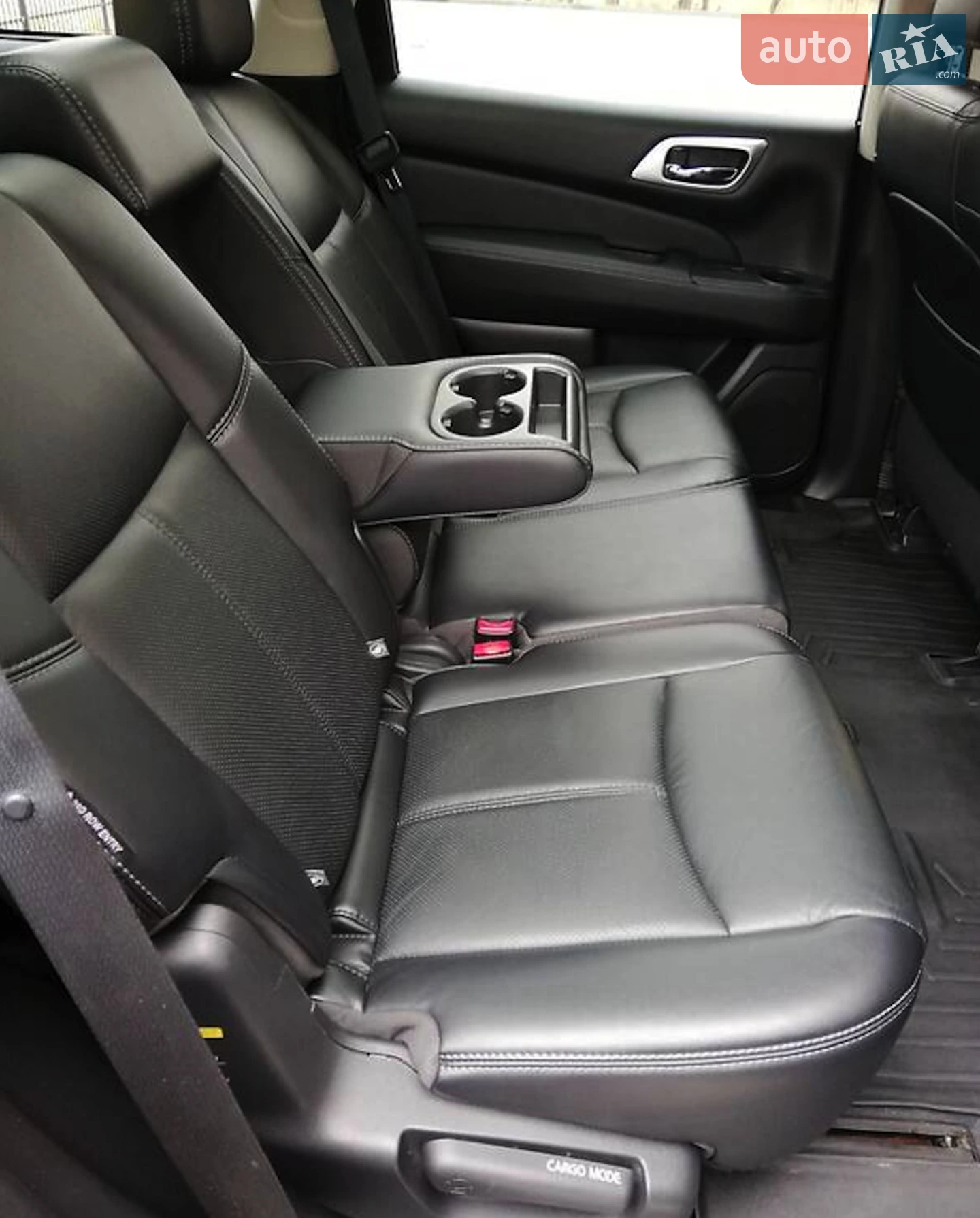 2019 Nissan Pathfinder - мініатюра 28