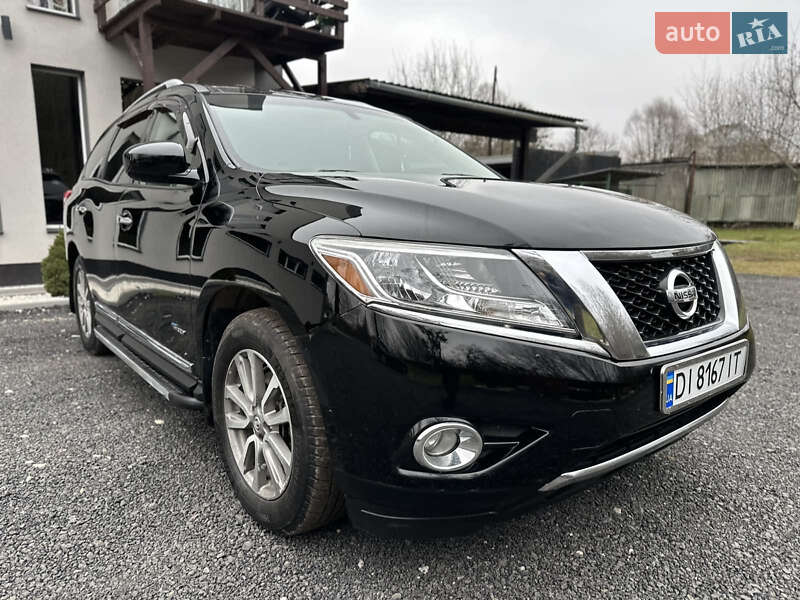 Внедорожник / Кроссовер Nissan Pathfinder 2013 в Львове