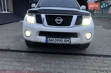 Внедорожник / Кроссовер Nissan Pathfinder 2011 в Малине