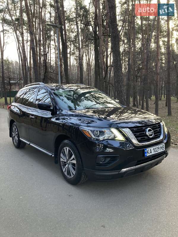 Nissan Pathfinder 2017