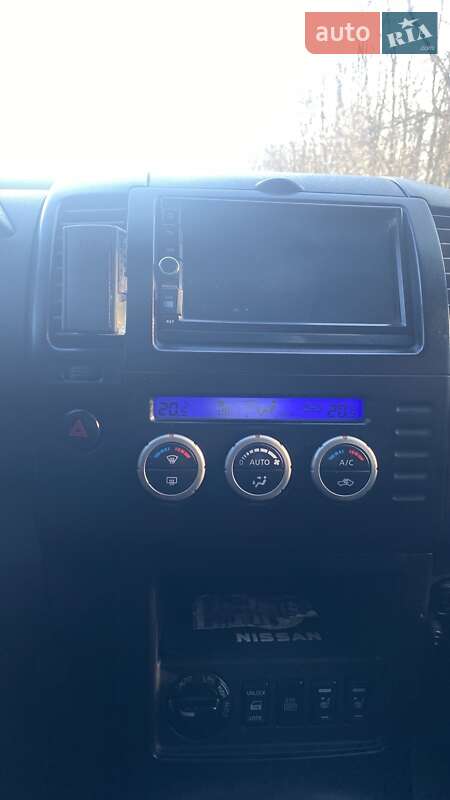 Позашляховик / Кросовер Nissan Pathfinder 2006 в Краснограді