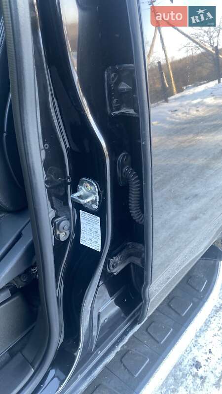 Позашляховик / Кросовер Nissan Pathfinder 2006 в Краснограді