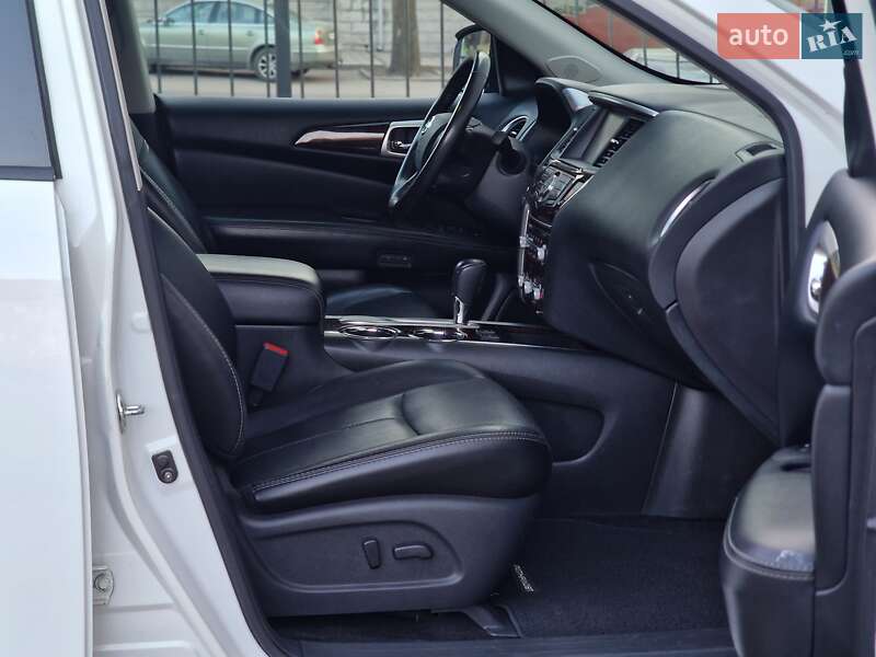 Позашляховик / Кросовер Nissan Pathfinder 2013 в Одесі