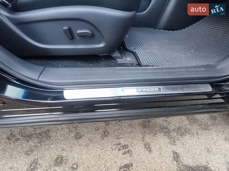 Позашляховик / Кросовер Nissan Pathfinder 2013 в Миколаєві