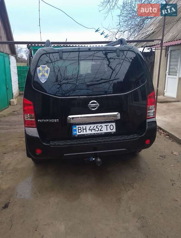 Внедорожник / Кроссовер Nissan Pathfinder 2012 в Великой Михайловке
