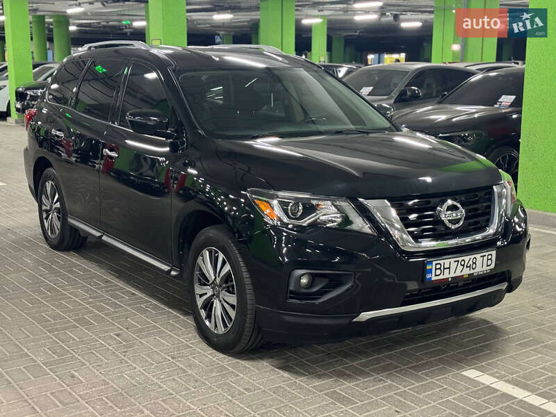 Nissan Pathfinder 2018
