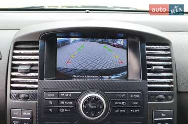 Позашляховик / Кросовер Nissan Pathfinder 2012 в 