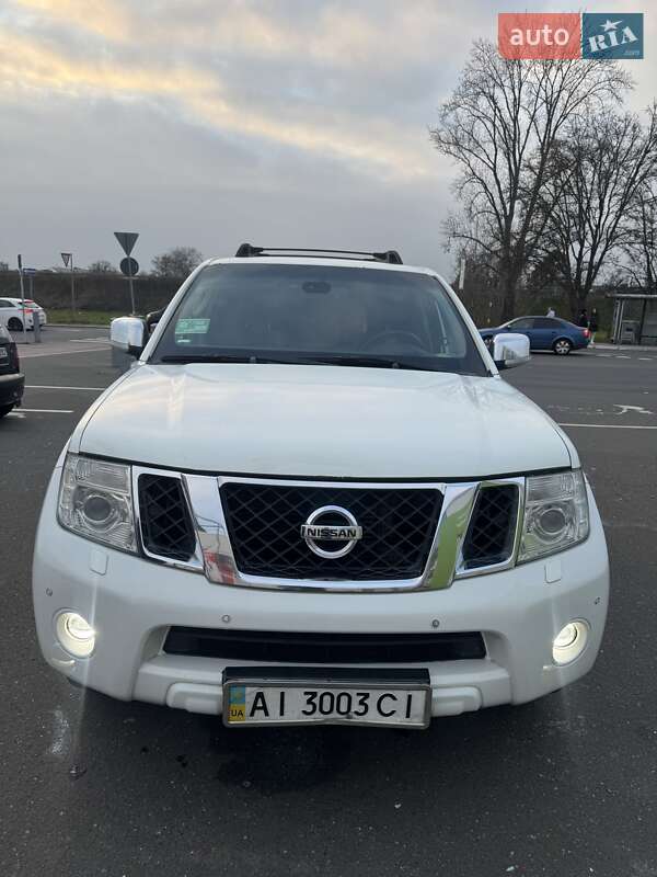 Внедорожник / Кроссовер Nissan Pathfinder 2010 в Борисполе