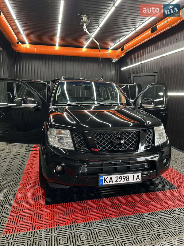 Позашляховик / Кросовер Nissan Pathfinder 2014 в Києві