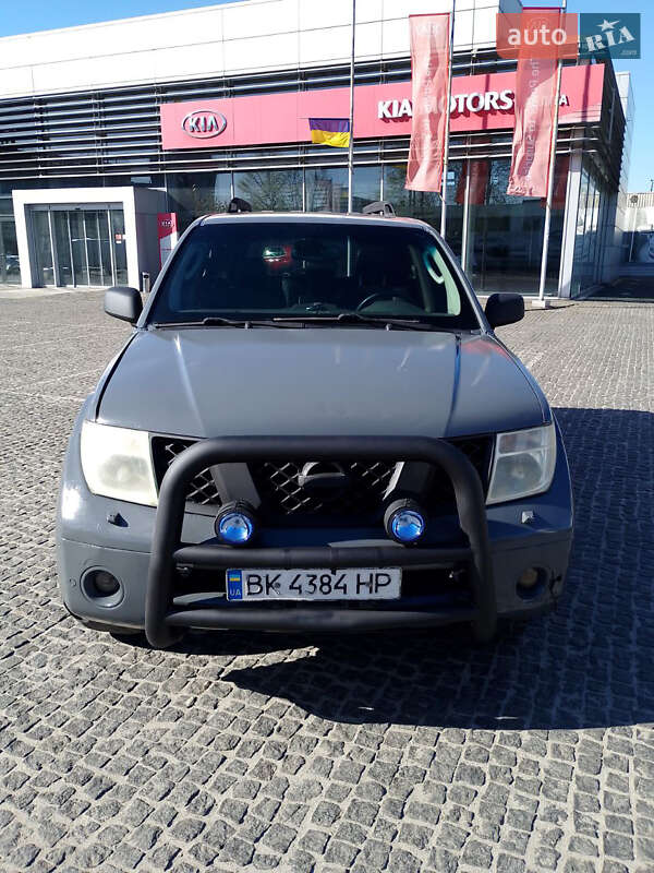 Позашляховик / Кросовер Nissan Pathfinder 2005 в 