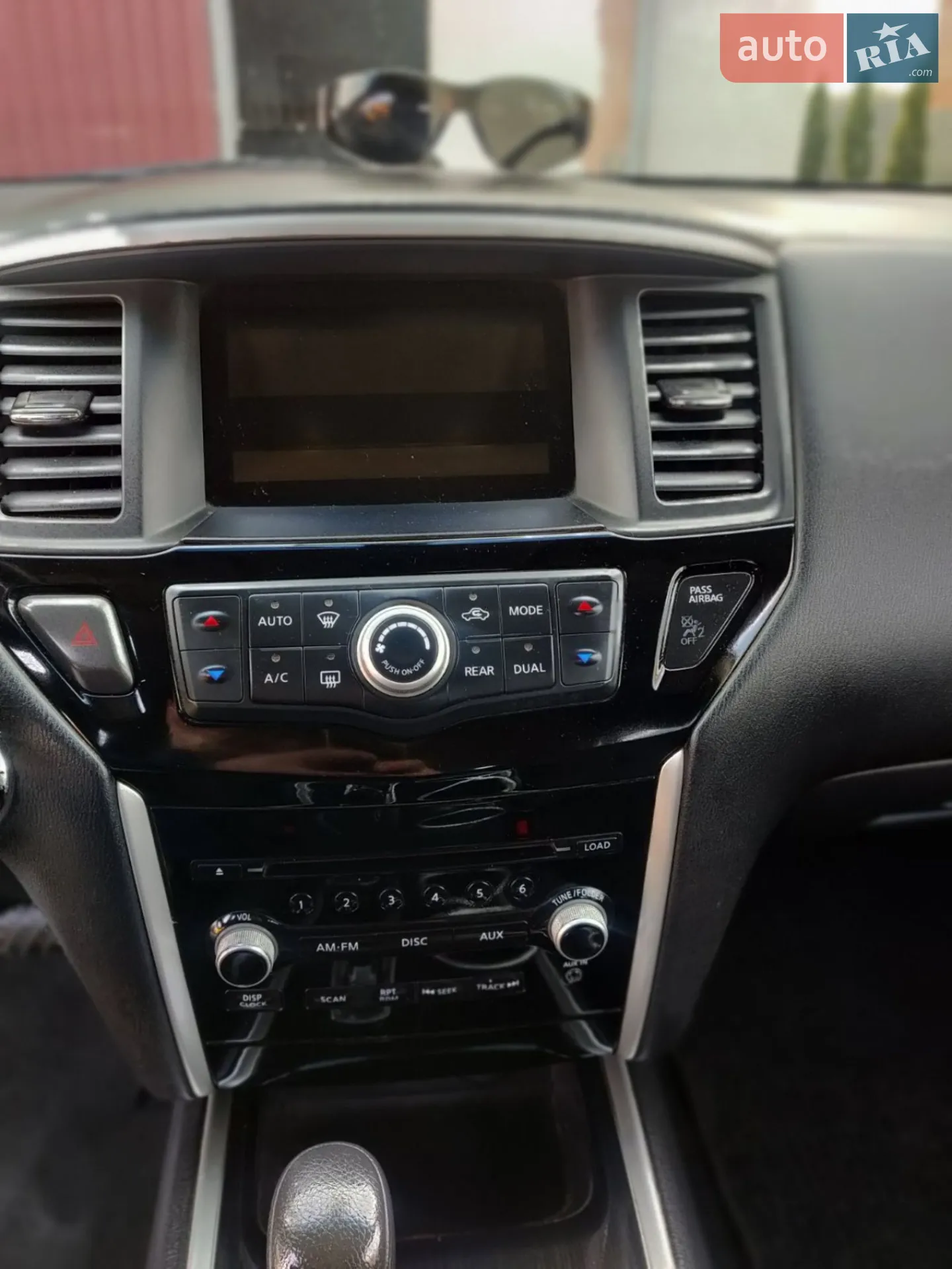2015 Nissan Pathfinder - мініатюра 16