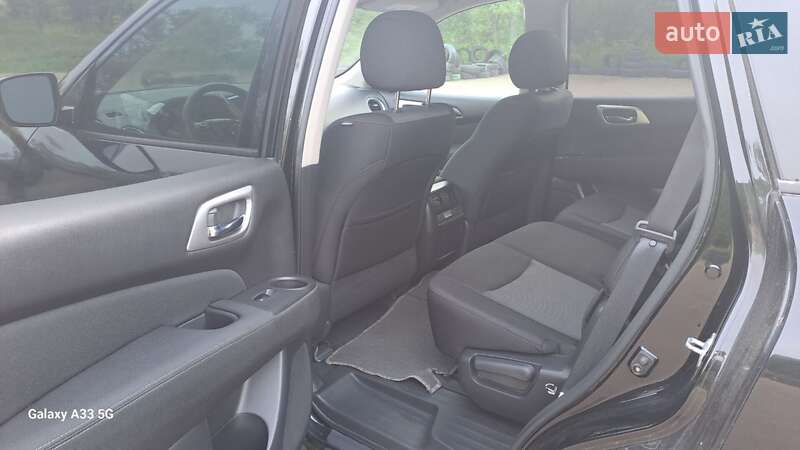 Внедорожник / Кроссовер Nissan Pathfinder 2016 в Киеве