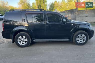 Внедорожник / Кроссовер Nissan Pathfinder 2006 в 