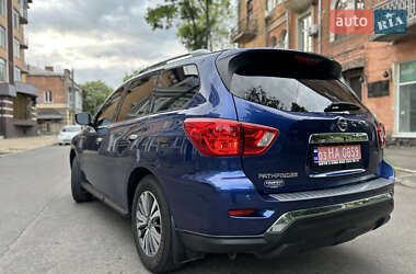 Позашляховик / Кросовер Nissan Pathfinder 2020 в 