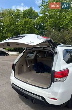 Внедорожник / Кроссовер Nissan Pathfinder 2012 в Одессе