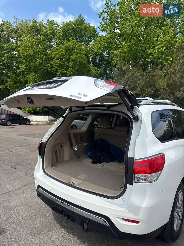 Внедорожник / Кроссовер Nissan Pathfinder 2012 в Одессе