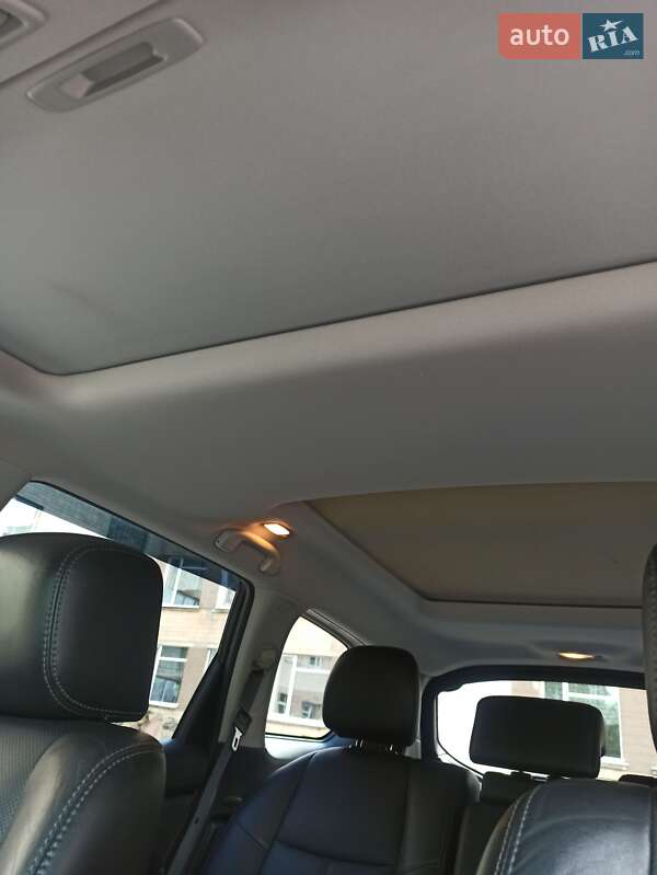 Внедорожник / Кроссовер Nissan Pathfinder 2014 в Черкассах фото 6 Внедорожник / Кроссовер Nissan Pathfinder 2014 в Черкассах