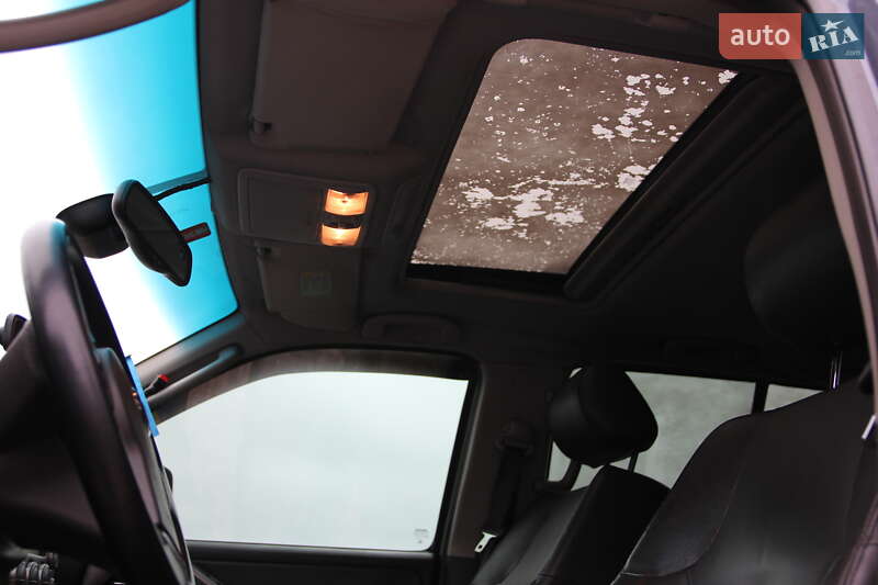 Внедорожник / Кроссовер Nissan Pathfinder 2005 в Днепре