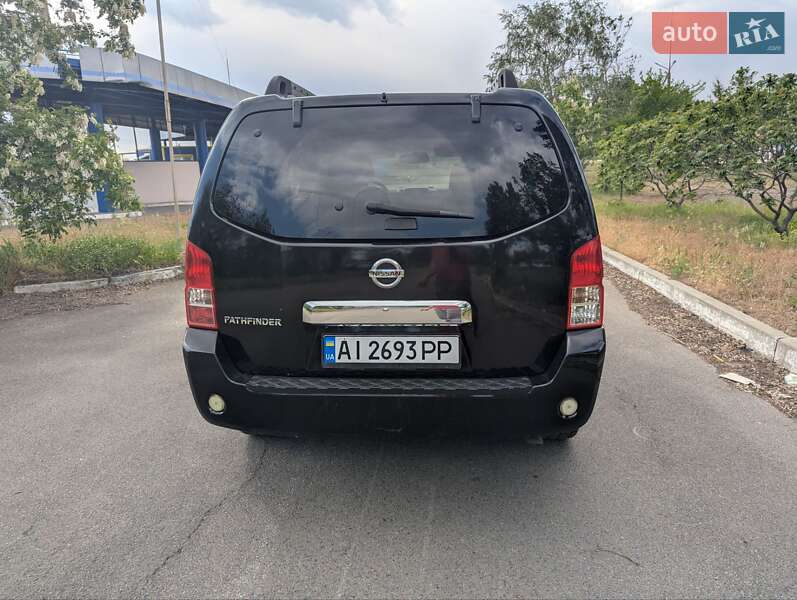 Позашляховик / Кросовер Nissan Pathfinder 2006 в Дніпрі