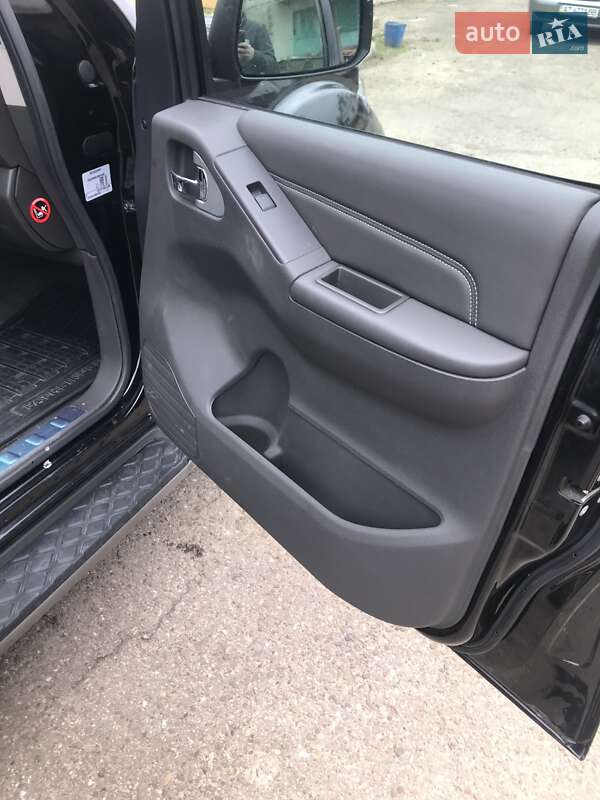 Позашляховик / Кросовер Nissan Pathfinder 2014 в Івано-Франківську