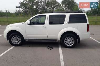 Позашляховик / Кросовер Nissan Pathfinder 2011 в 