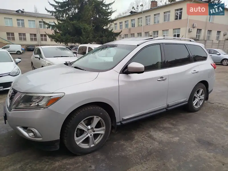 Nissan Pathfinder 2012