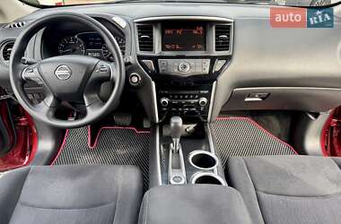 Внедорожник / Кроссовер Nissan Pathfinder 2013 в 