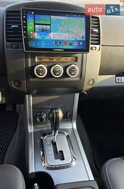 Внедорожник / Кроссовер Nissan Pathfinder 2011 в 