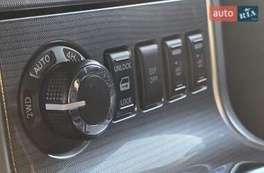 Внедорожник / Кроссовер Nissan Pathfinder 2011 в 