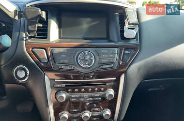 Внедорожник / Кроссовер Nissan Pathfinder 2013 в 