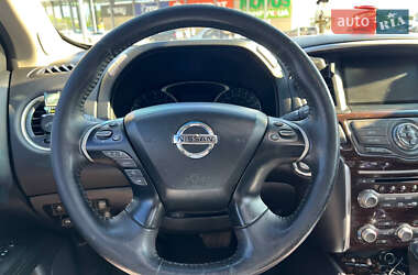 Внедорожник / Кроссовер Nissan Pathfinder 2013 в 