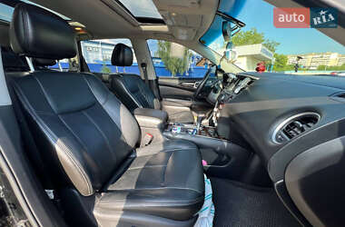 Внедорожник / Кроссовер Nissan Pathfinder 2013 в 