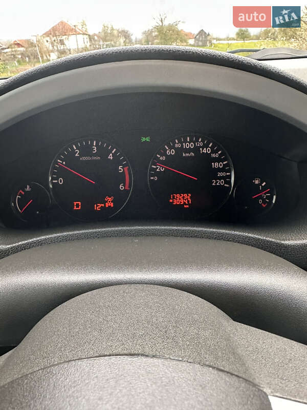 Позашляховик / Кросовер Nissan Pathfinder 2012 в Іршаві фото 6 Позашляховик / Кросовер Nissan Pathfinder 2012 в Іршаві