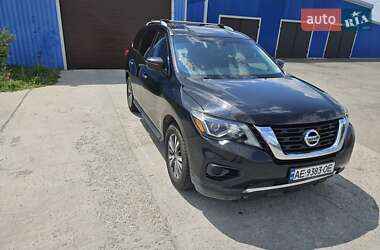 Позашляховик / Кросовер Nissan Pathfinder 2017 в 
