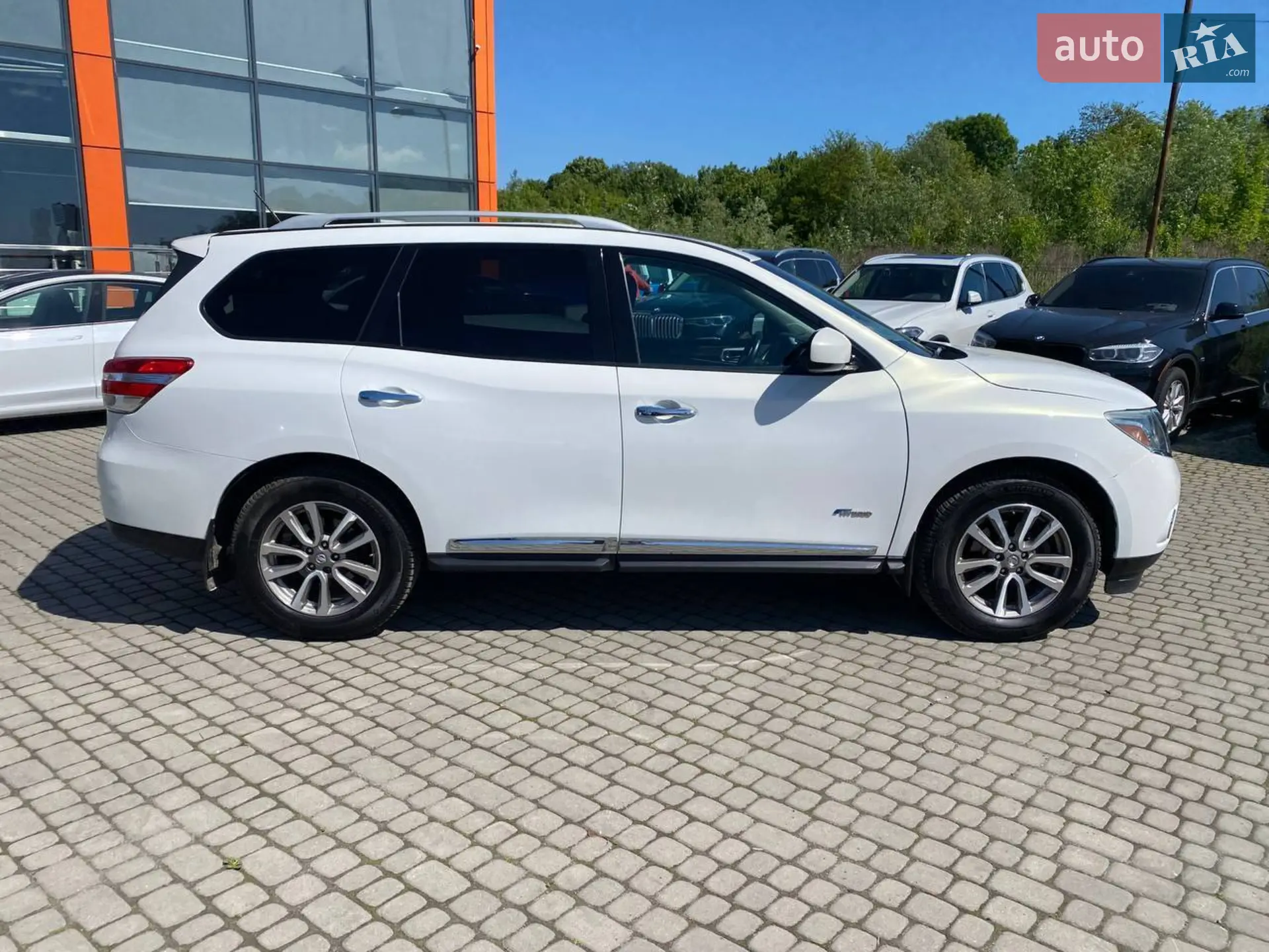 2014 Nissan Pathfinder - мініатюра 8