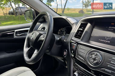 Внедорожник / Кроссовер Nissan Pathfinder 2016 в 