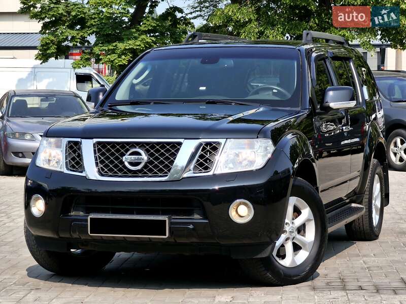 Позашляховик / Кросовер Nissan Pathfinder 2012 в Дніпрі