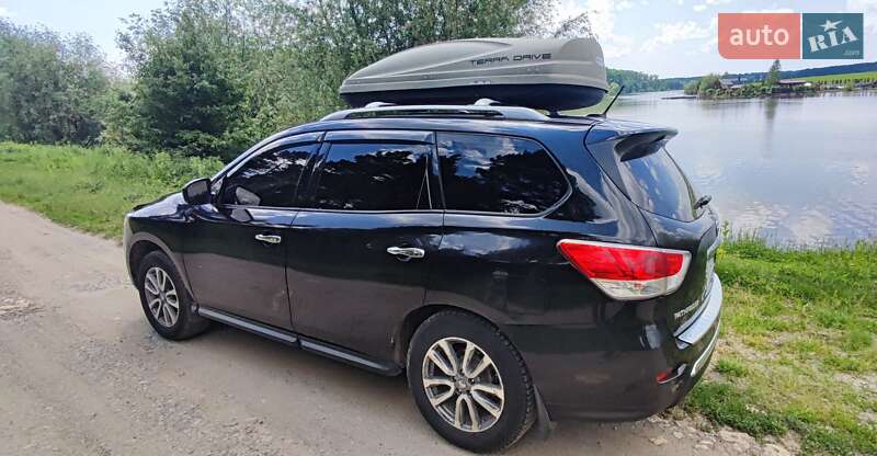Позашляховик / Кросовер Nissan Pathfinder 2013 в Хмельницькому