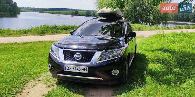 Позашляховик / Кросовер Nissan Pathfinder 2013 в Хмельницькому