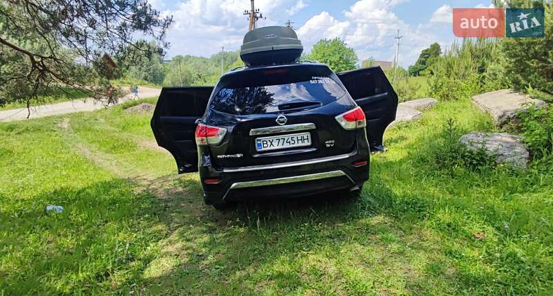Позашляховик / Кросовер Nissan Pathfinder 2013 в Хмельницькому