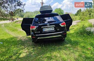 Внедорожник / Кроссовер Nissan Pathfinder 2013 в 