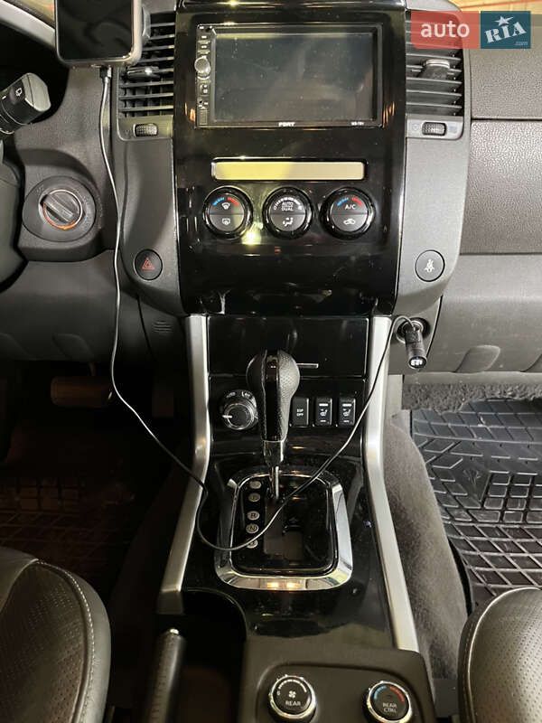Внедорожник / Кроссовер Nissan Pathfinder 2011 в Львове