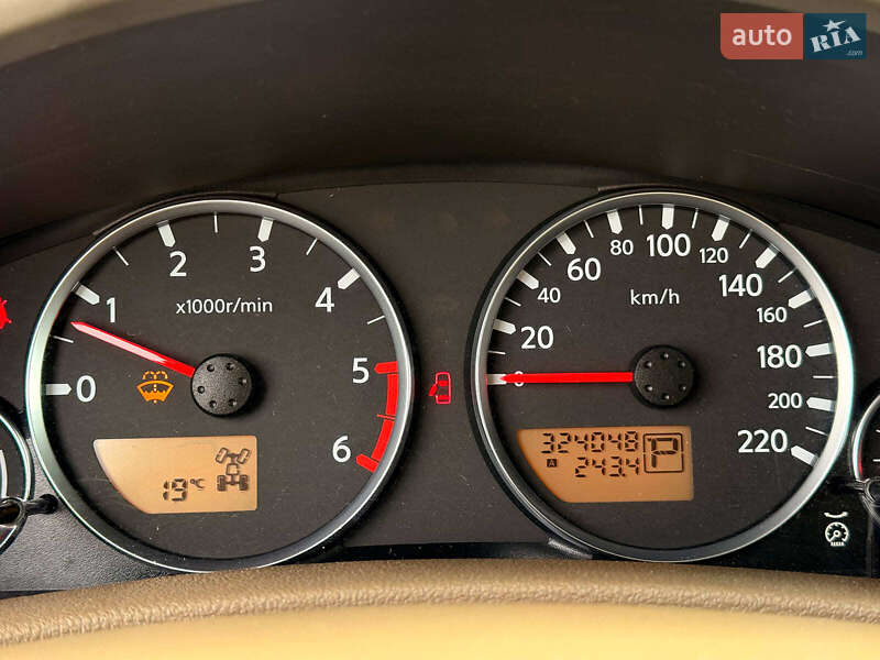 Внедорожник / Кроссовер Nissan Pathfinder 2007 в Львове