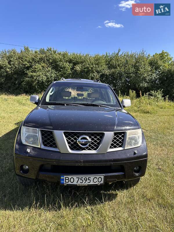 Внедорожник / Кроссовер Nissan Pathfinder 2009 в 