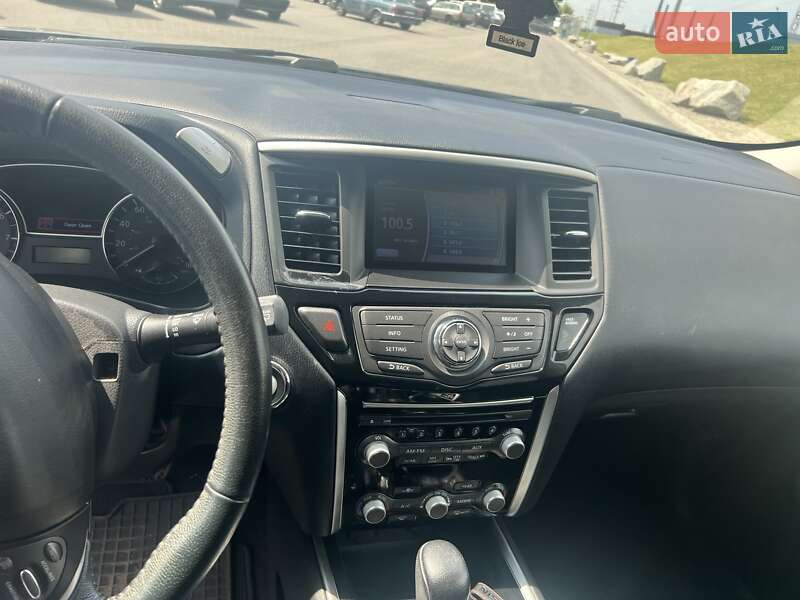 Позашляховик / Кросовер Nissan Pathfinder 2015 в Дніпрі фото 9 Позашляховик / Кросовер Nissan Pathfinder 2015 в Дніпрі