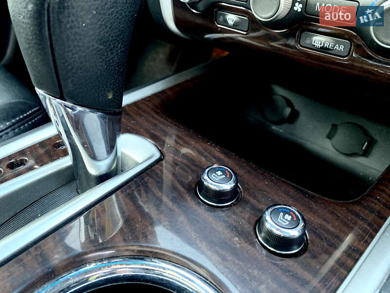 Позашляховик / Кросовер Nissan Pathfinder 2014 в Житомирі