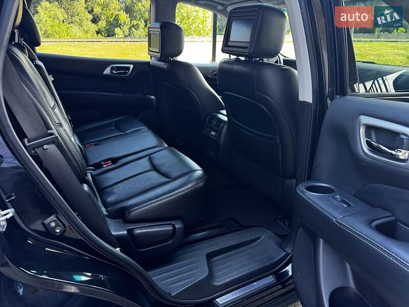 Внедорожник / Кроссовер Nissan Pathfinder 2013 в Киеве