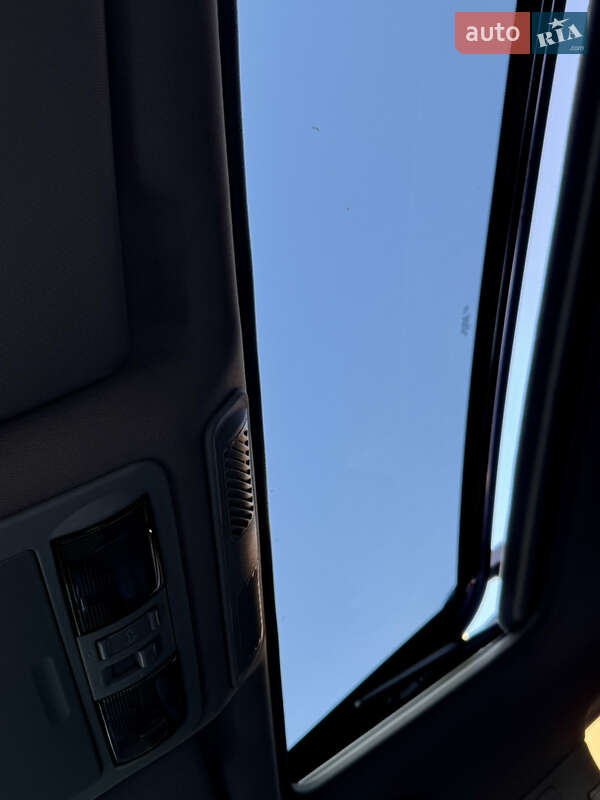 Внедорожник / Кроссовер Nissan Pathfinder 2011 в Ровно