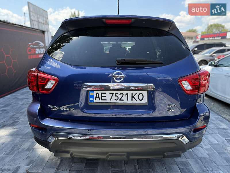 Позашляховик / Кросовер Nissan Pathfinder 2016 в Дніпрі