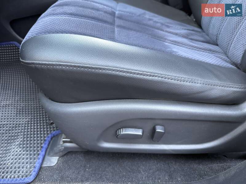 Позашляховик / Кросовер Nissan Pathfinder 2016 в Дніпрі